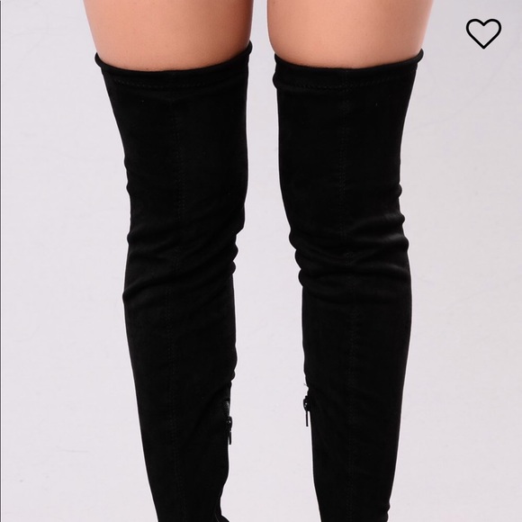 Black thigh high boots - Picture 3 of 3